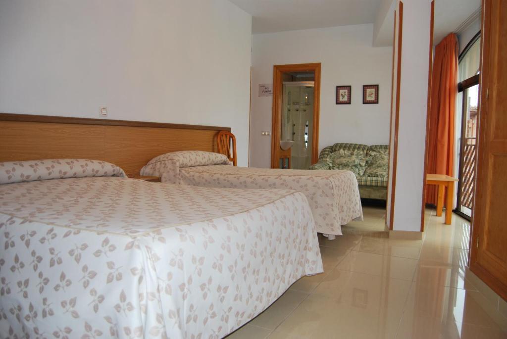 Hostal Cazalegas Pokoj fotografie