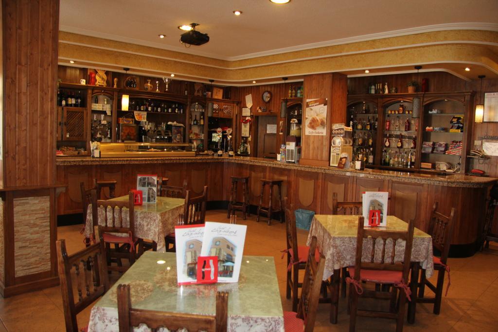 Hostal Cazalegas Exteriér fotografie