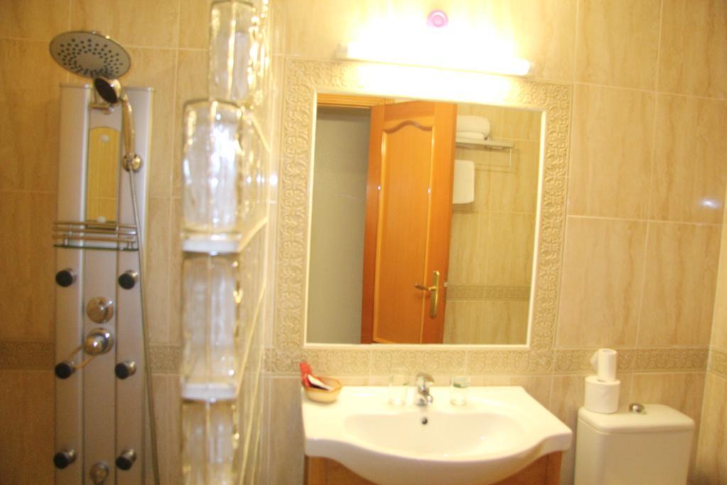 Hostal Cazalegas Exteriér fotografie